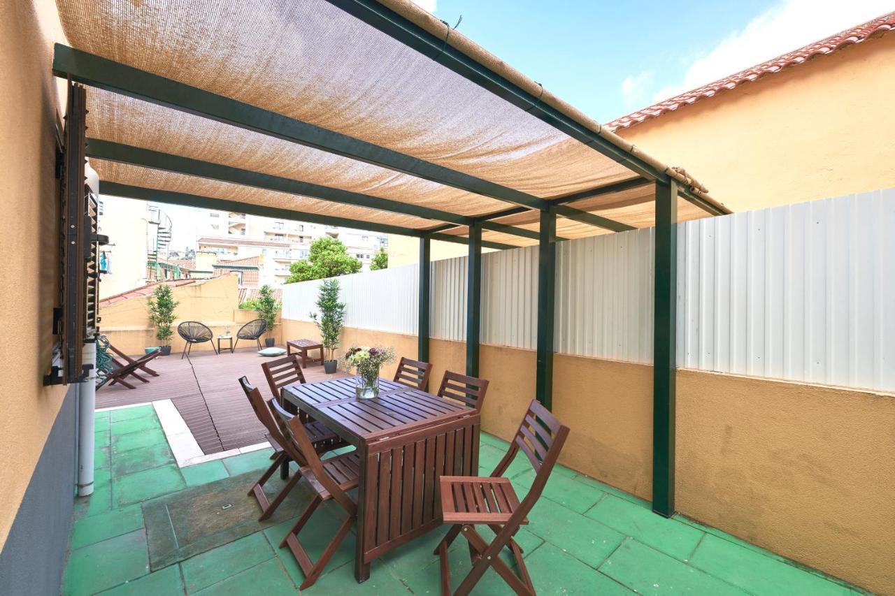 Idyllic Lisbon Apartments With Amazing Courtyard, By Timecooler Экстерьер фото